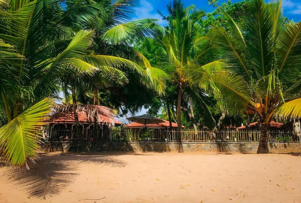 Serenity Beach Cabanas Tangalle Eksteriør bilde